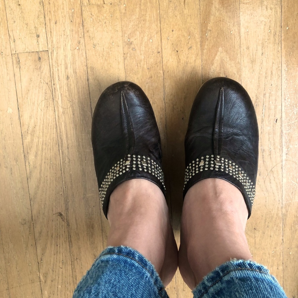 Calleen Cordero Walnut studded clogs